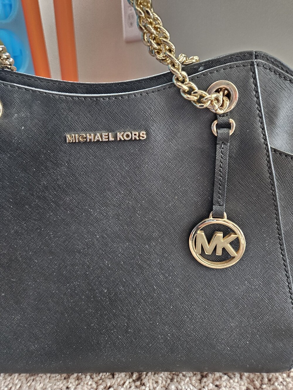 Michael Kors Black Saffiano Leather Shoulder Tote Chain Large Mk Gold - Picture 2 of 13